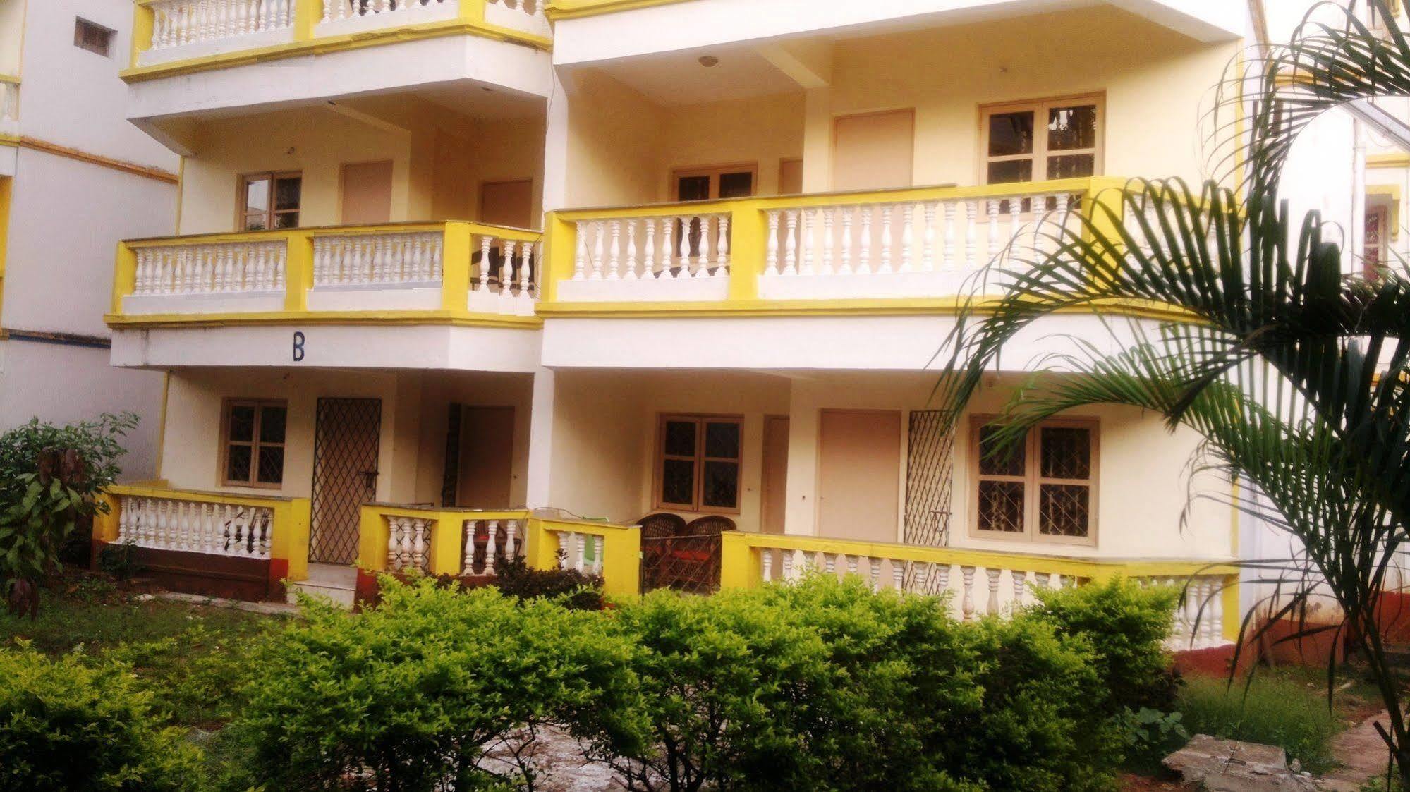 Royal Mirage Beach Resort Candolim Buitenkant foto