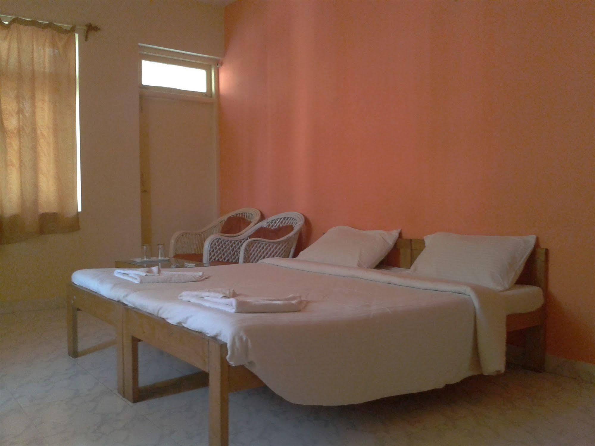 Royal Mirage Beach Resort Candolim Buitenkant foto