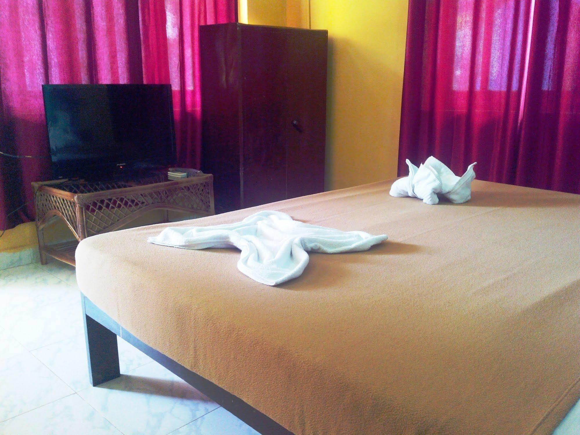 Royal Mirage Beach Resort Candolim Buitenkant foto