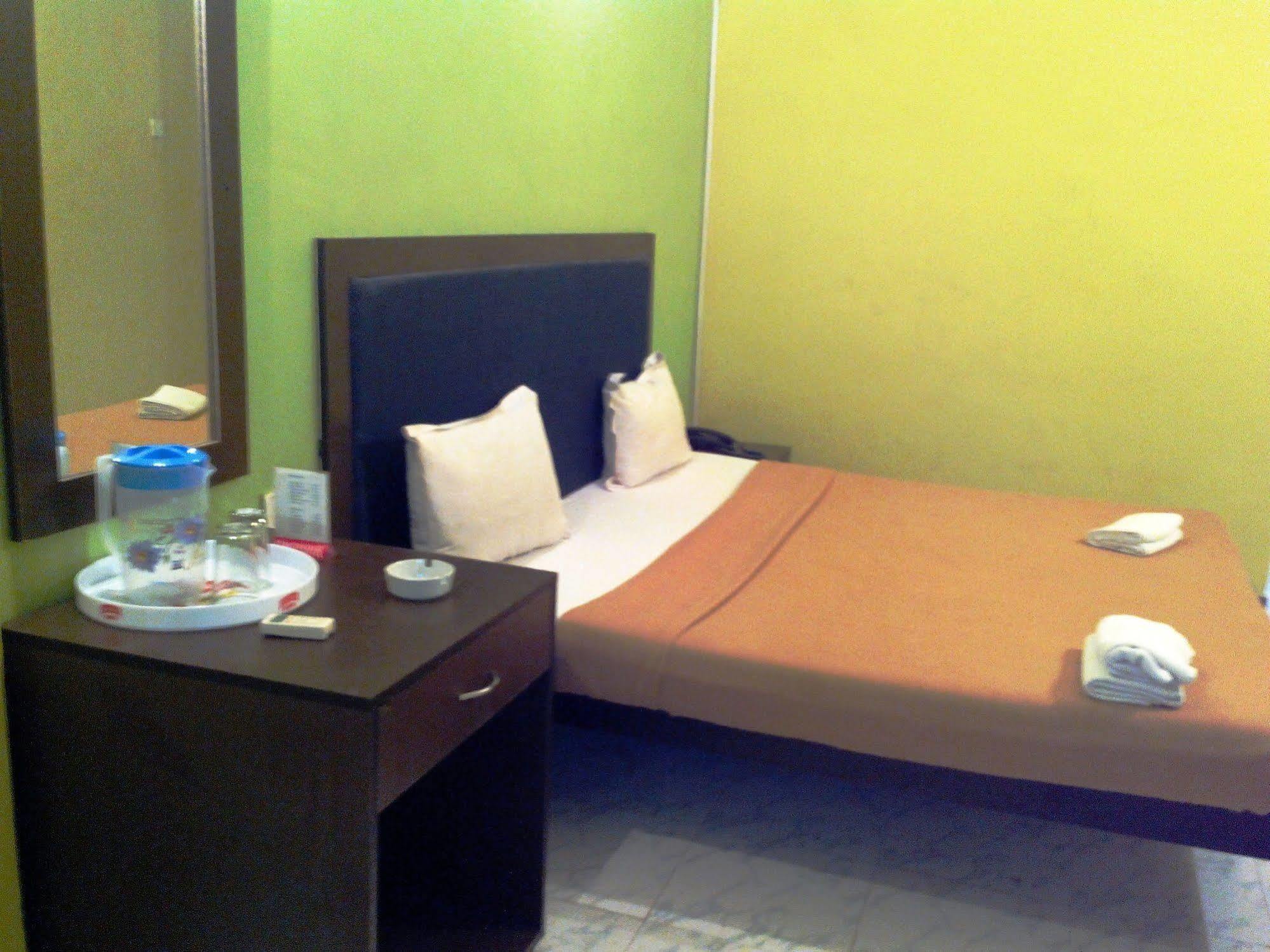 Royal Mirage Beach Resort Candolim Buitenkant foto