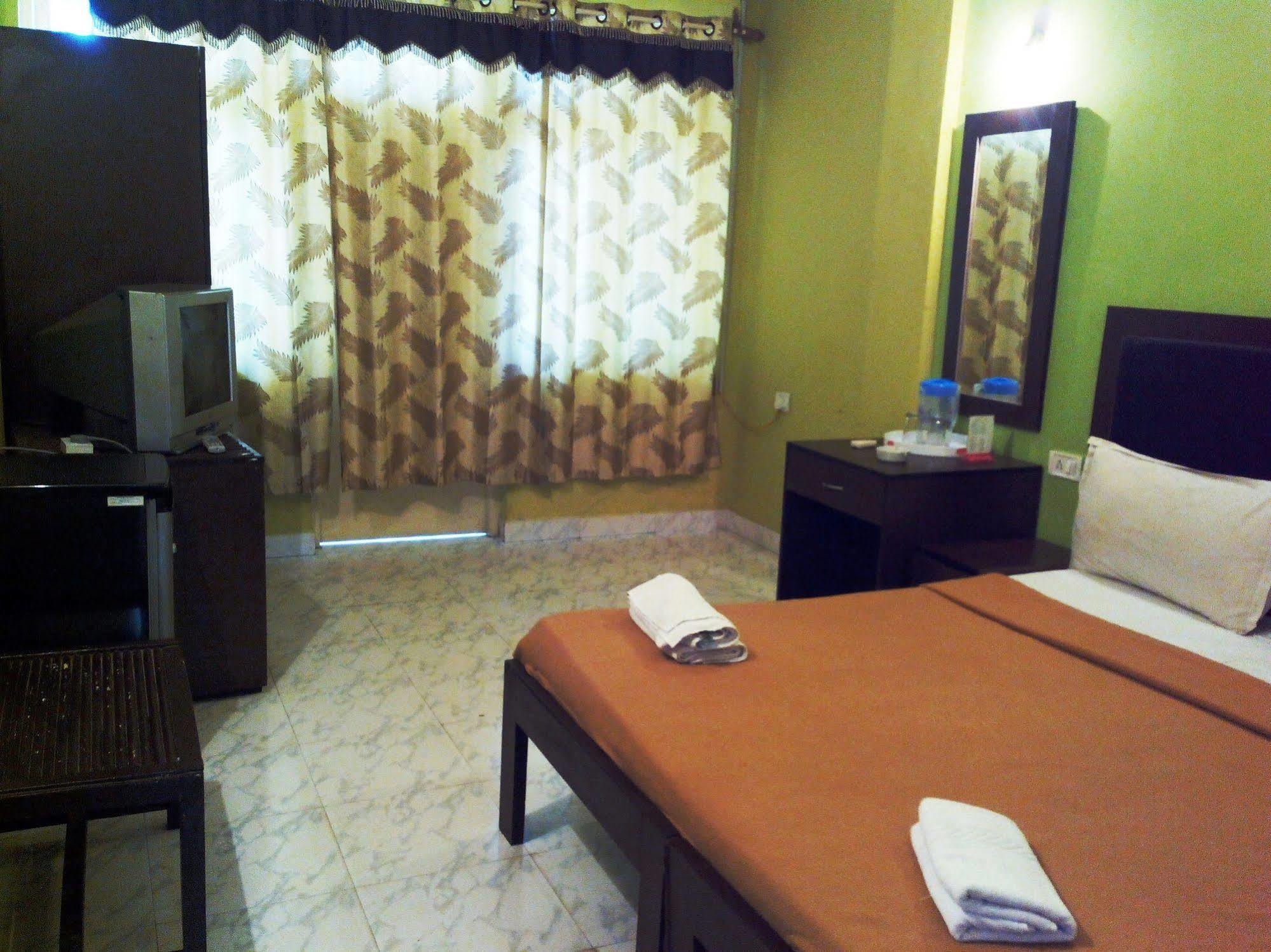 Royal Mirage Beach Resort Candolim Buitenkant foto