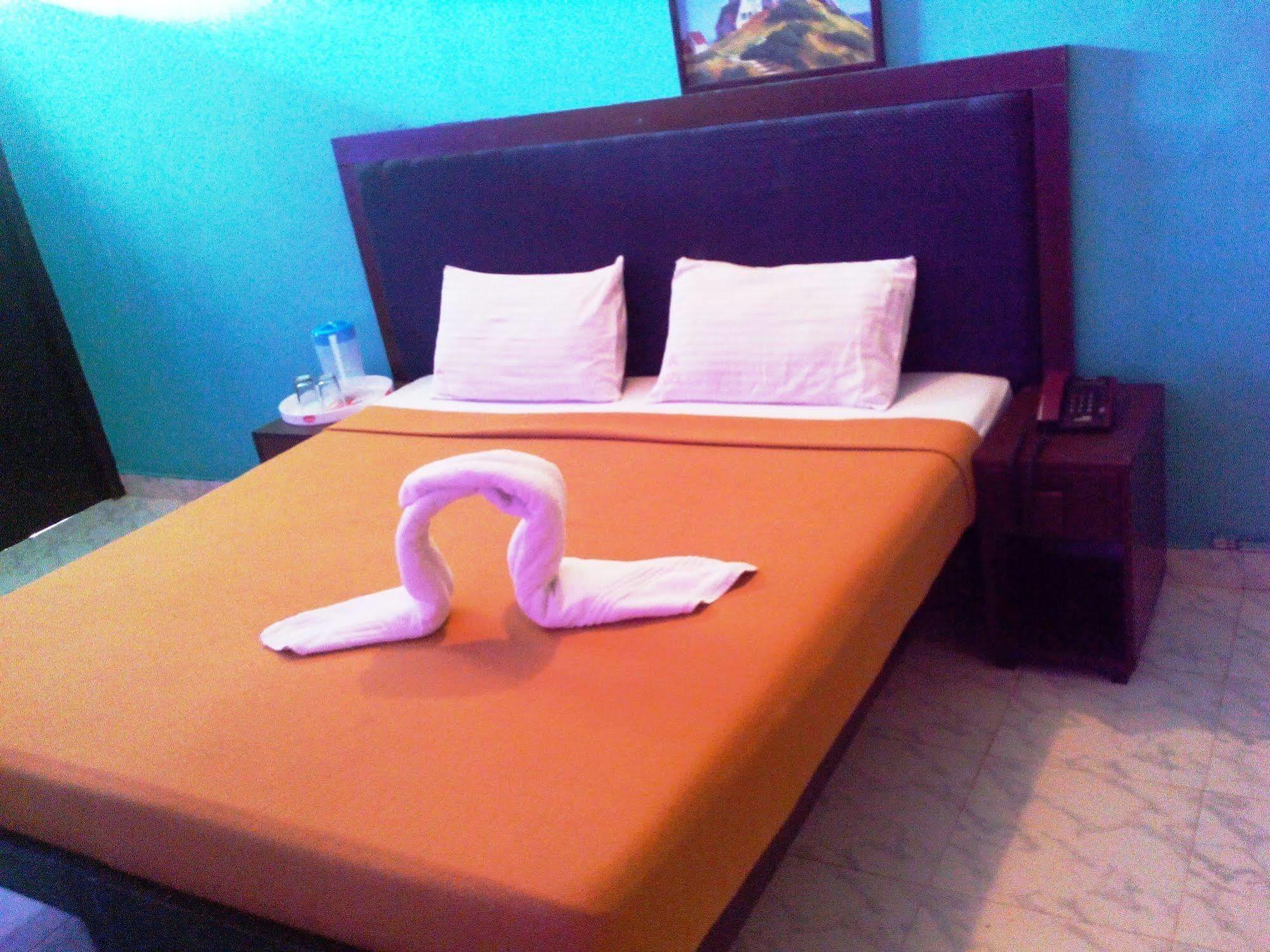 Royal Mirage Beach Resort Candolim Buitenkant foto