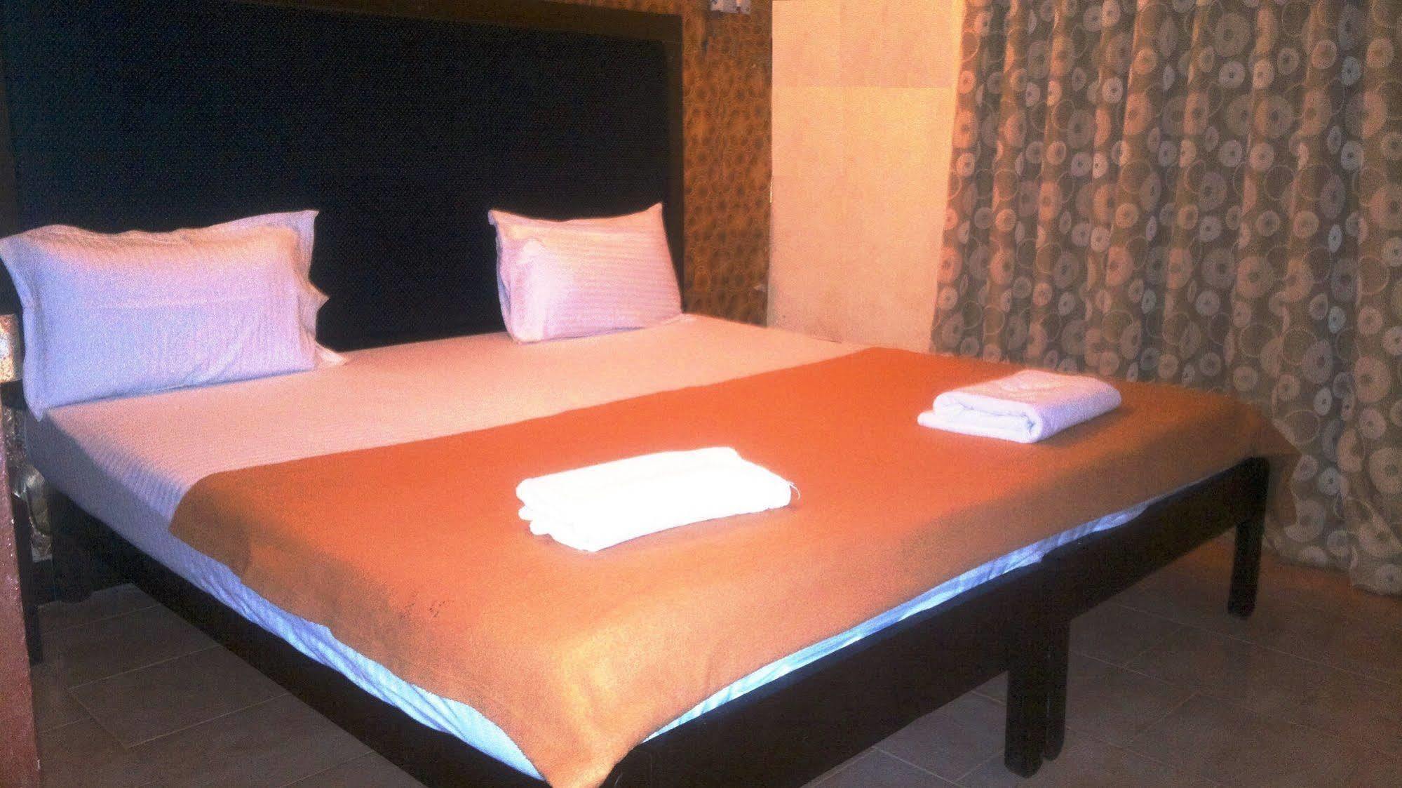 Royal Mirage Beach Resort Candolim Buitenkant foto